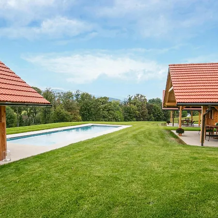 In بيت للعطل